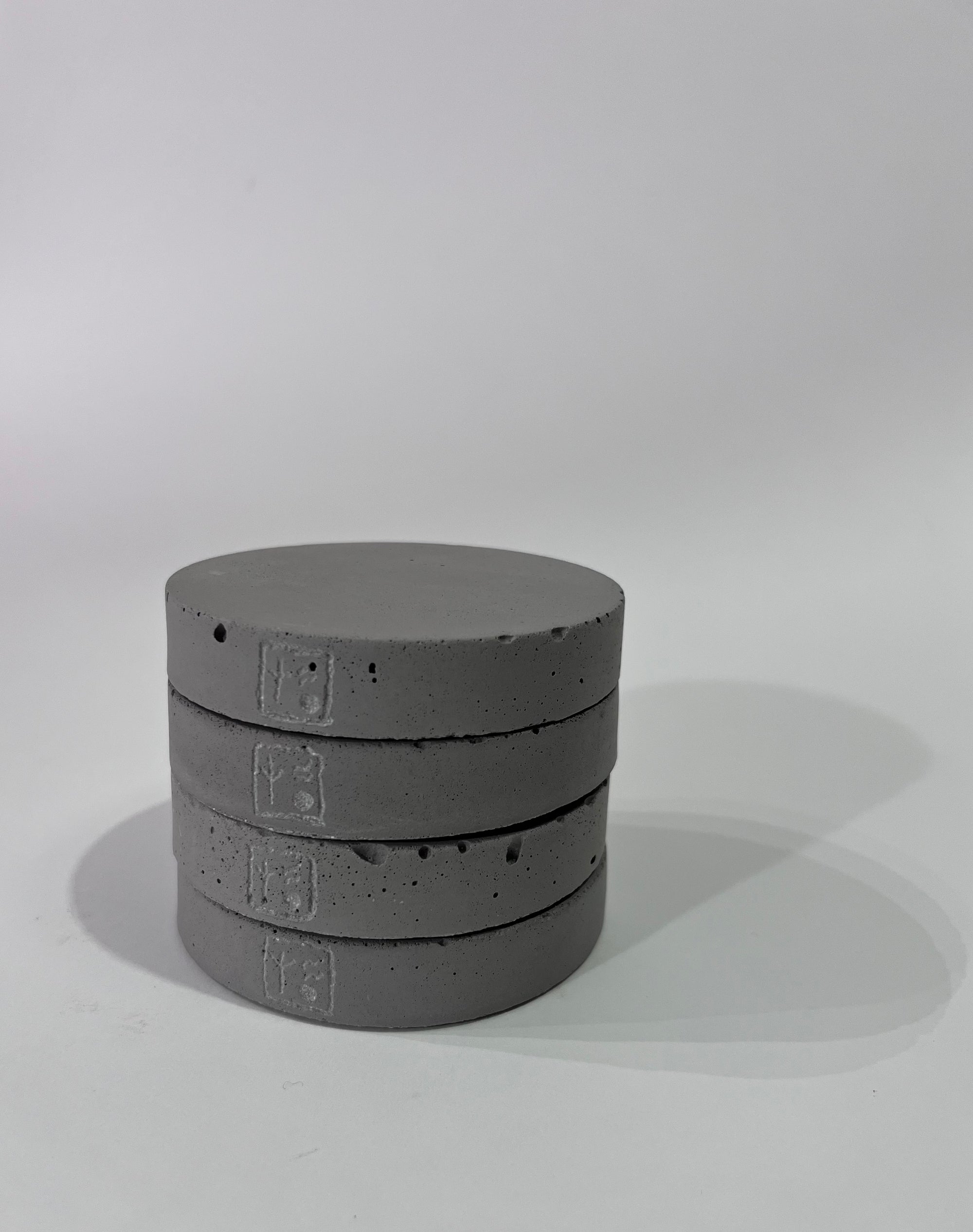 ROUND COASTERS Smooth