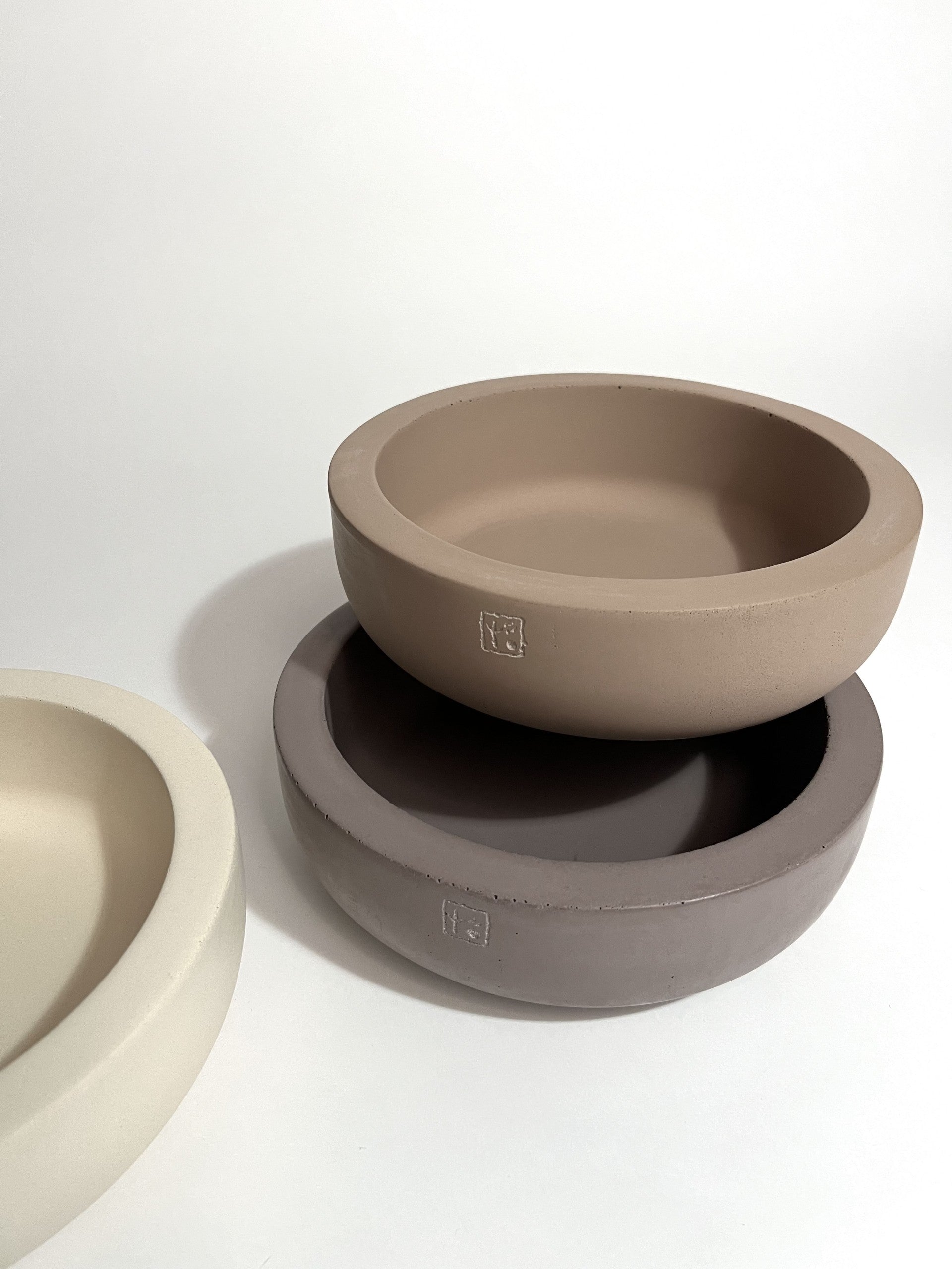 ROUND WIDE RIM BOWL Smooth